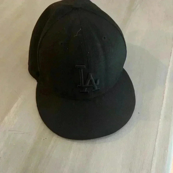 New Era 59Fifty Fitted Cap - Los Angeles Dodgers Black on Black Size 7.5 MLB - Picture 4 of 9